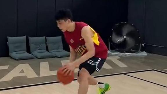 持续进化中！训练师分享栾利程结合球投射训练