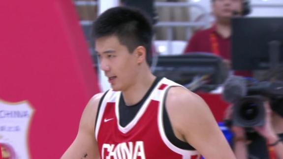 老叔又打鸡血了？焦泊乔禁区强吃2+1太兴奋