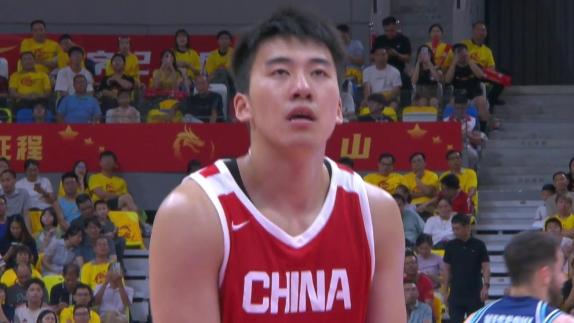 积极性拉满！王俊杰油漆区奋力抢板搏出2+1