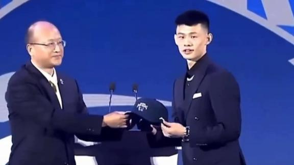  山东辽宁同曦三方交易完成！王岚嵚加盟山东男篮