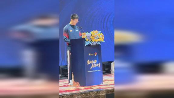  胡明轩：队长=责任 困难时需挺身而出凝聚全队