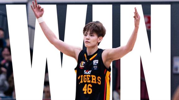  杨舒予澳洲联赛33分！刷新生涯新高 率队3连胜