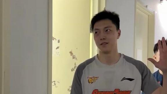  拼！胡明轩赛前队长发言：压力在北京 要平常心