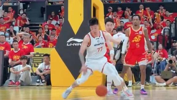  武器库丰富！张镇麟豪取总决赛个人15连胜