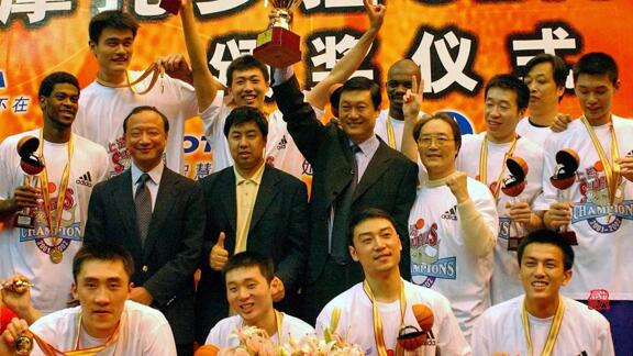 亲历两次夺冠！李秋平：下赛季我们还要拿冠军