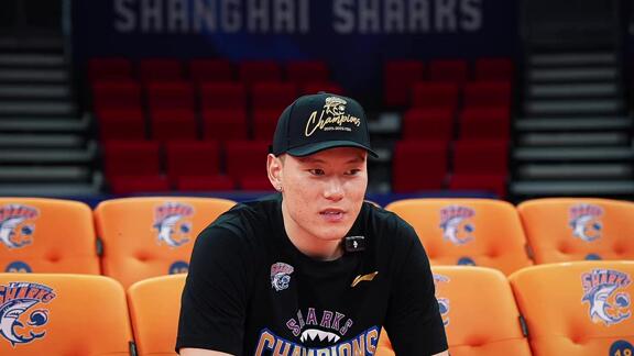  李弘权：想给女儿留下美好记忆 冠军带来动力