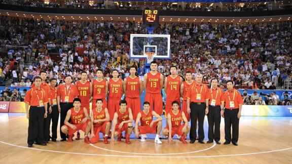 巅峰一代！18年前的今天中国男篮挑战美国梦八