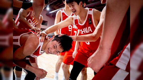 中国U18男篮：决赛不是里程碑 冠军才是目标