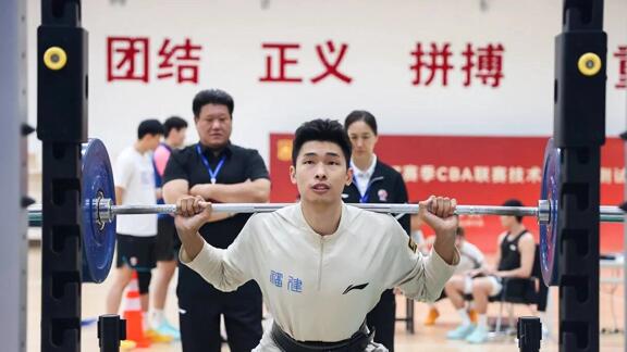 福建男篮体测全员通关!多人获下赛季免测资格 福建男篮体测全员通关!多人获下赛季免测资格
